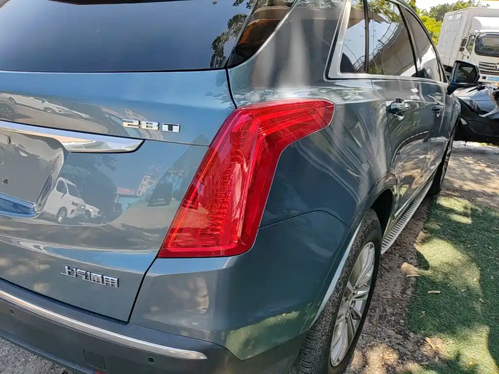 Cadillac XT5 — миниатюра 8