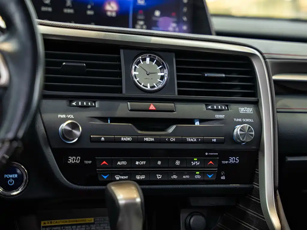 Lexus RX — миниатюра 17