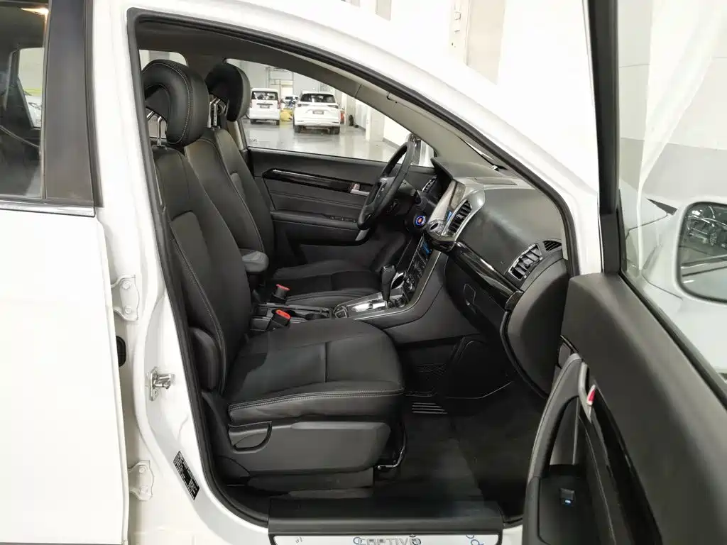 Chevrolet Captiva — миниатюра 23