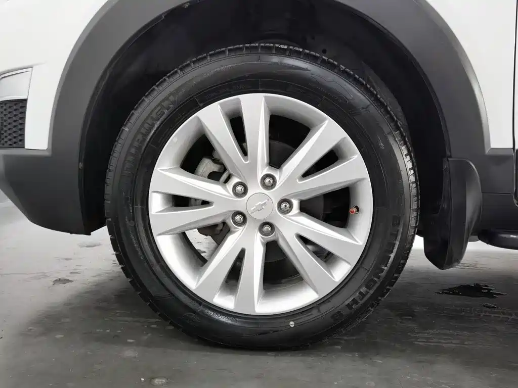 Chevrolet Captiva — миниатюра 17