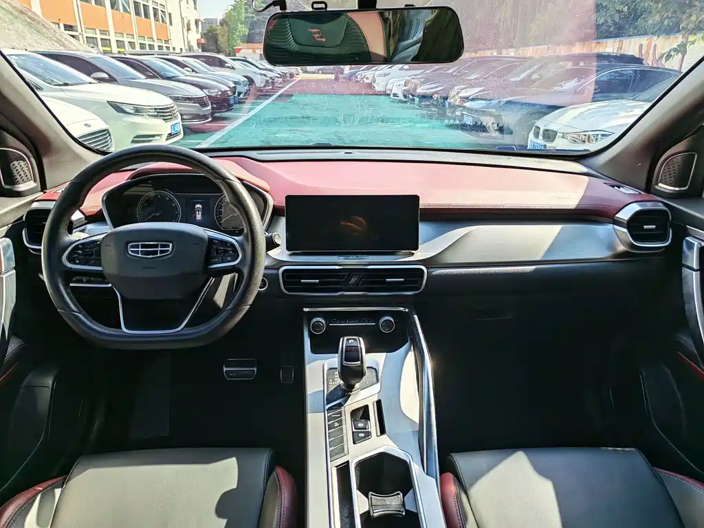 Geely Binyue — миниатюра 12
