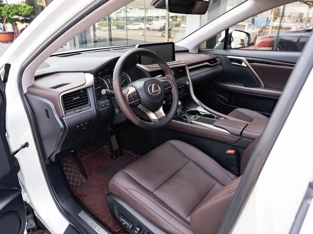 Lexus RX — миниатюра 9