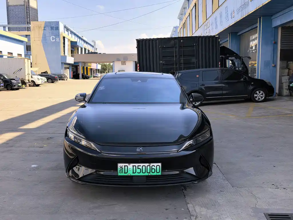 BYD Han — миниатюра 2