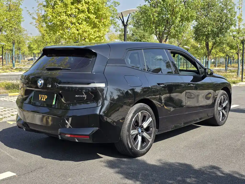 BMW iX — миниатюра 4