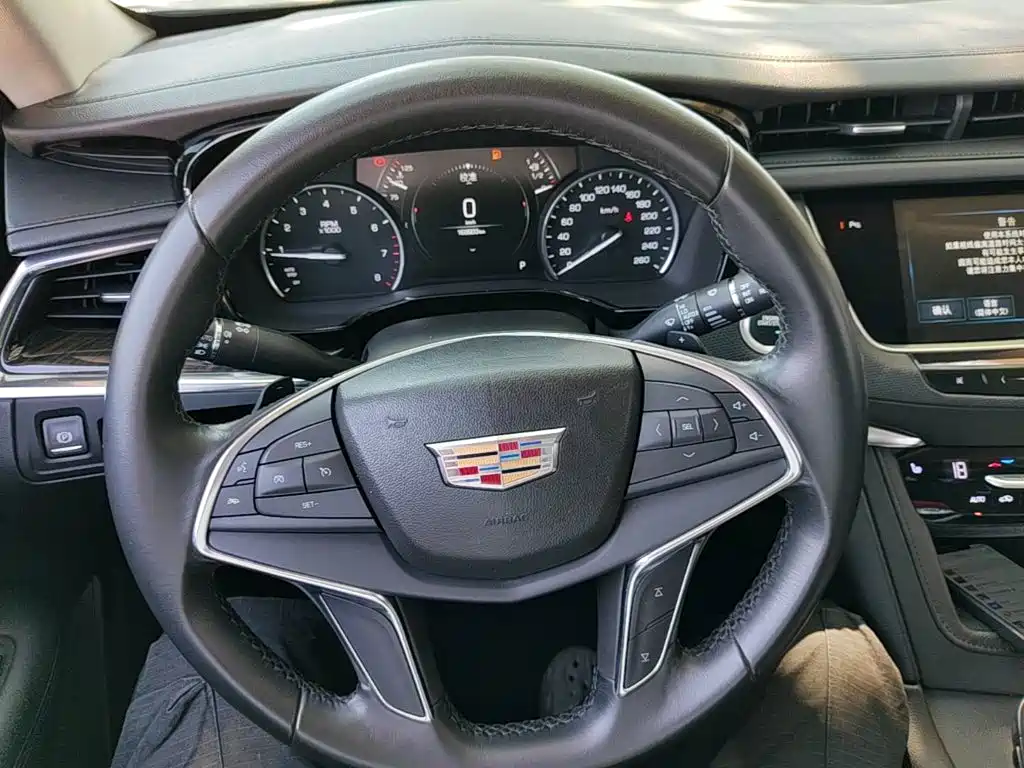 Cadillac XT5 — миниатюра 11