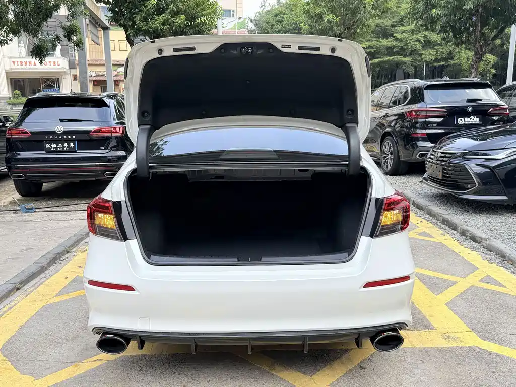 Honda Civic — миниатюра 15
