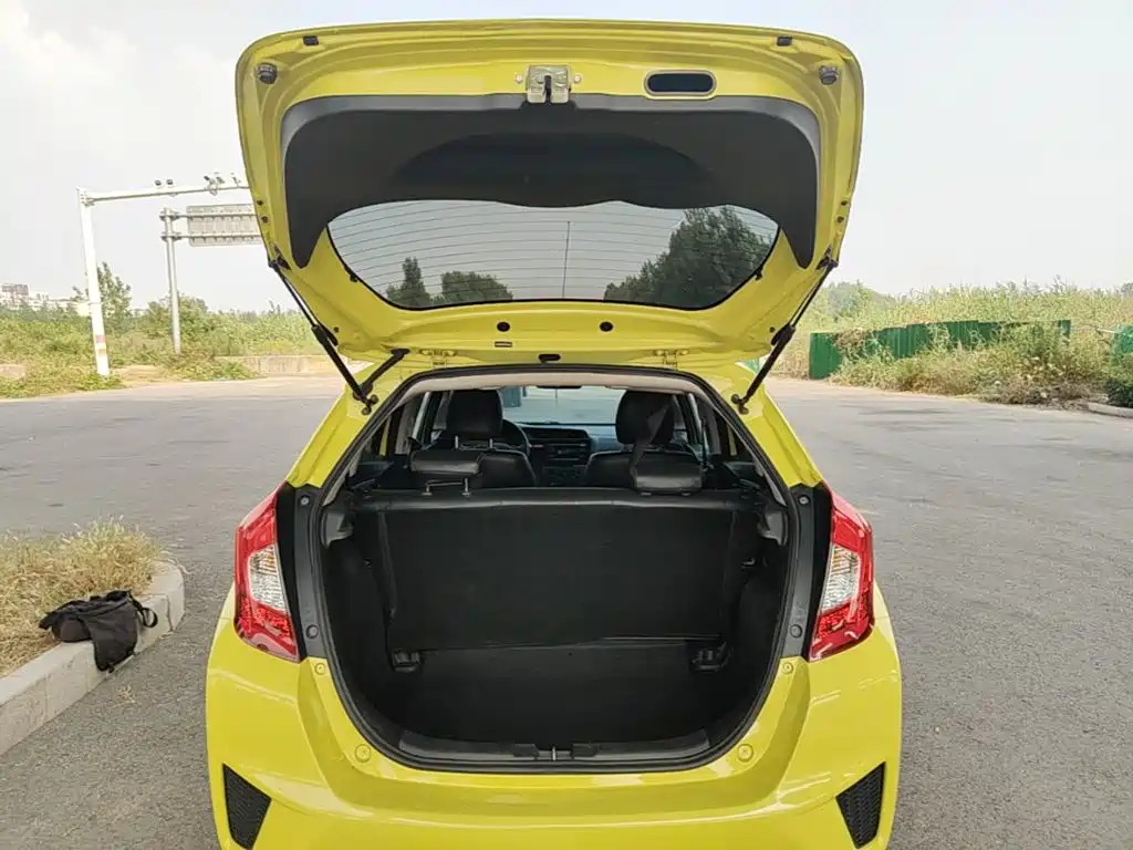 Honda Fit — миниатюра 19
