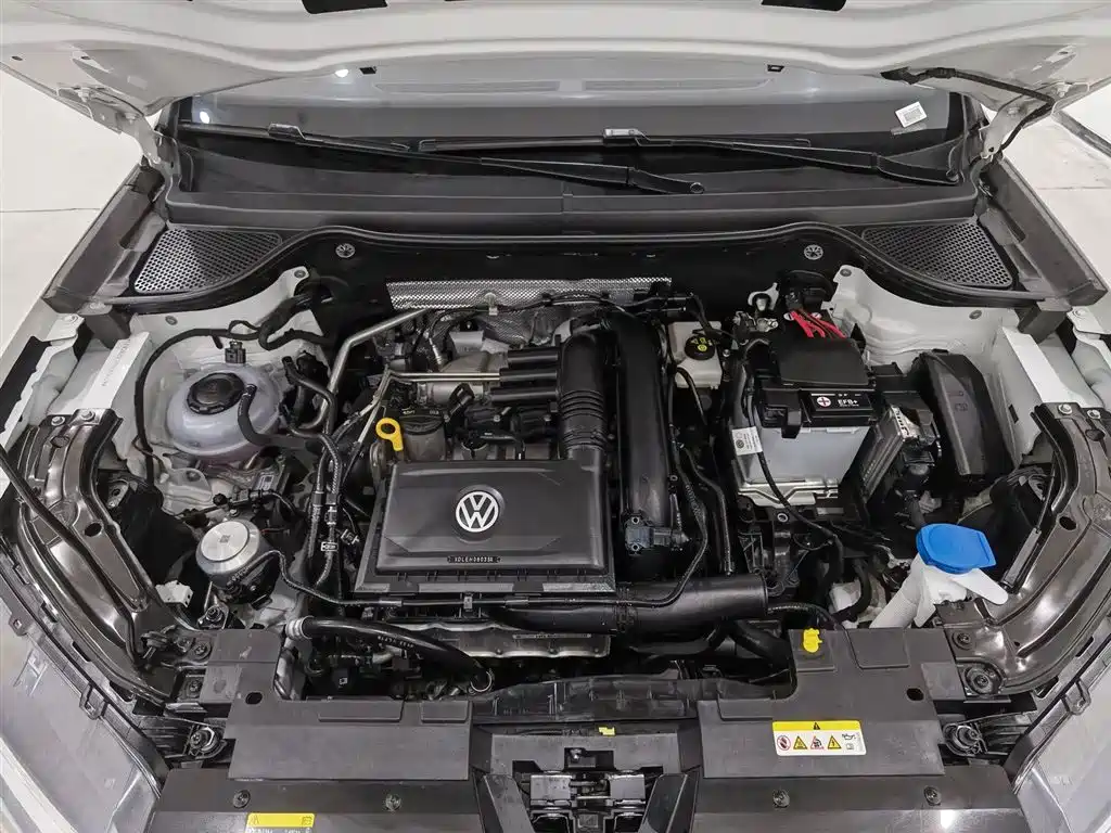 JETTA VS7