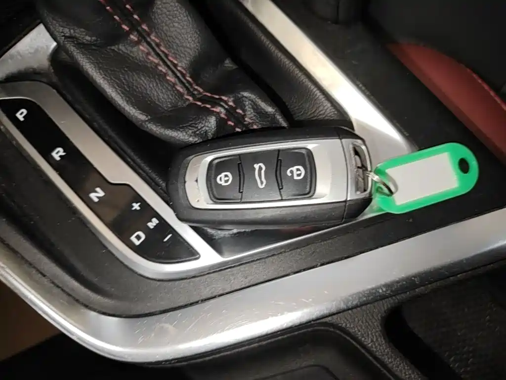 Geely Vision X3 — миниатюра 9