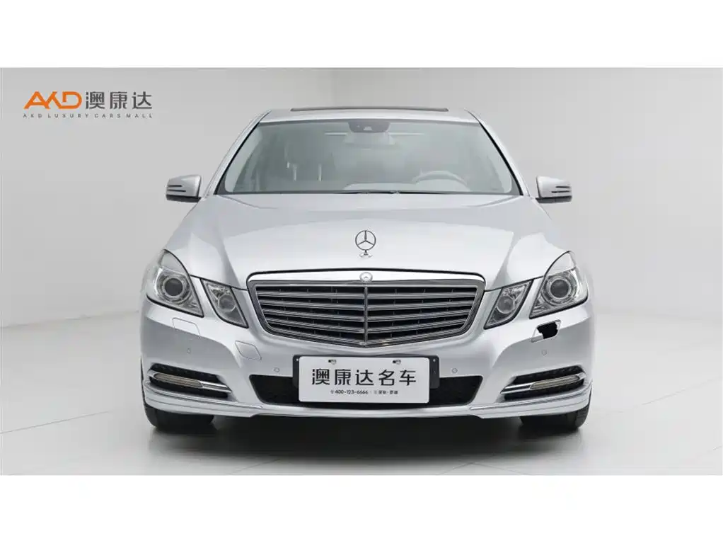Mercedes-Benz E-Class — миниатюра 2