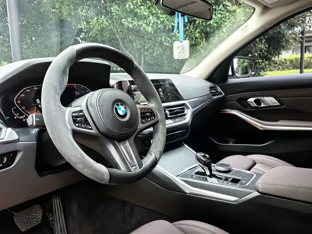 BMW 3 Series — миниатюра 8