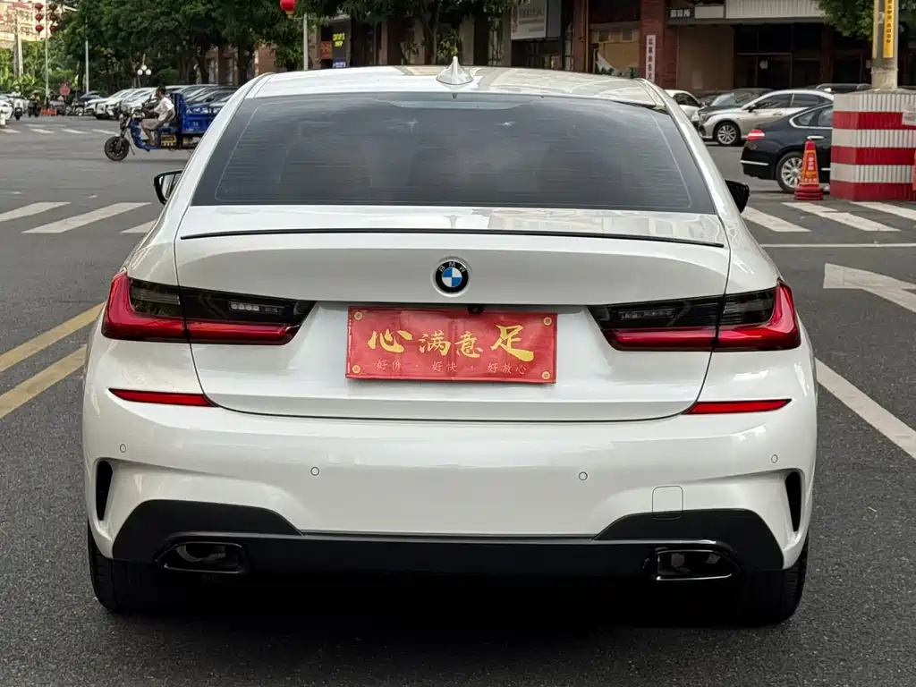 BMW 3 Series — миниатюра 4