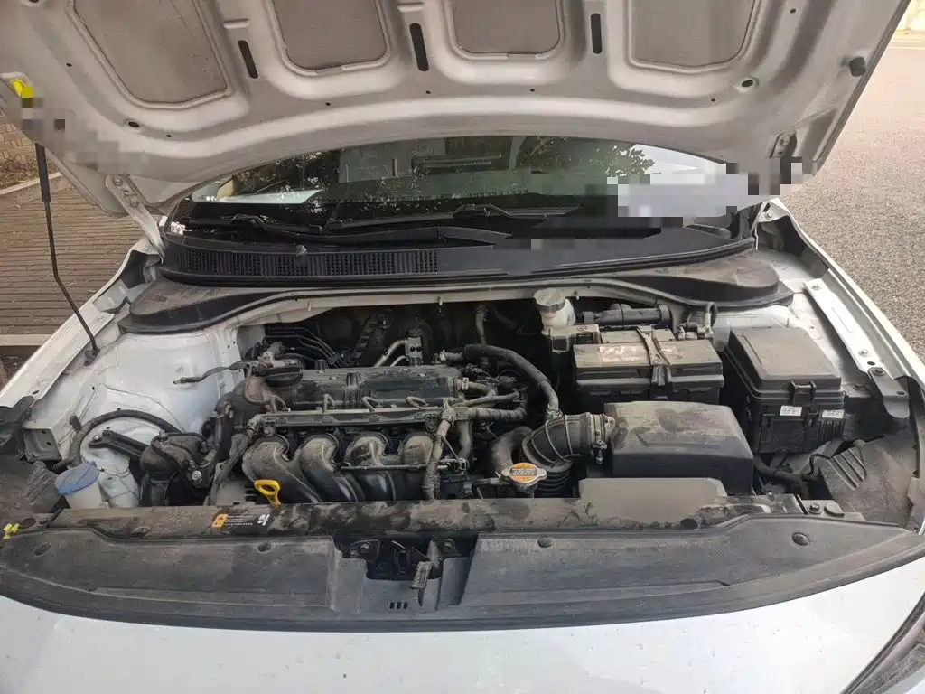 Hyundai Elantra — миниатюра 21