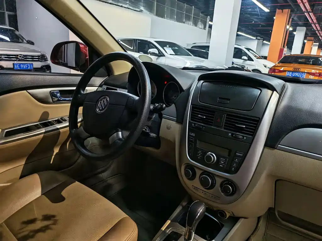 Buick Excelle — миниатюра 9