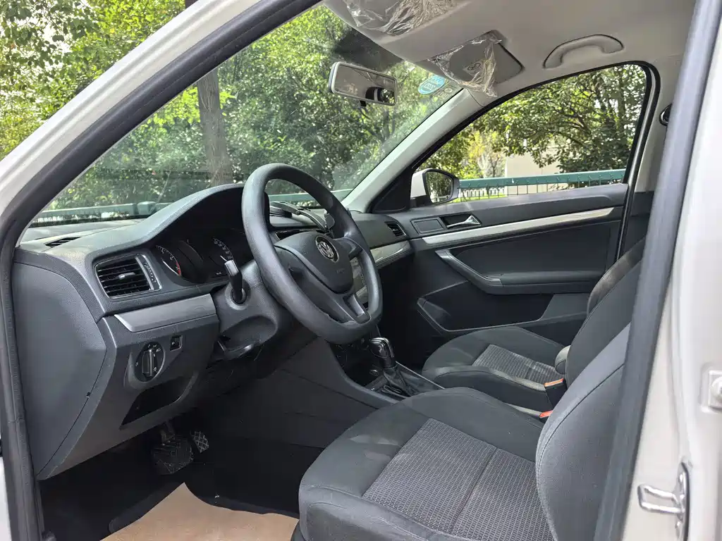 Volkswagen Lavida — миниатюра 6