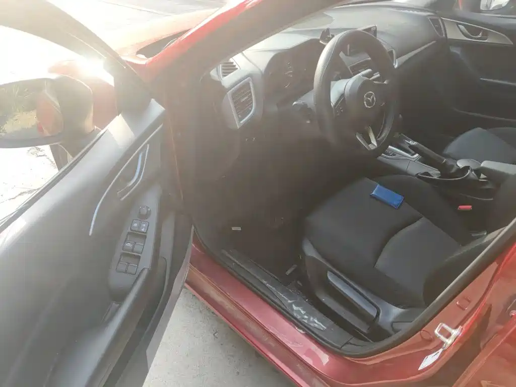 Mazda 3 Axela — миниатюра 13