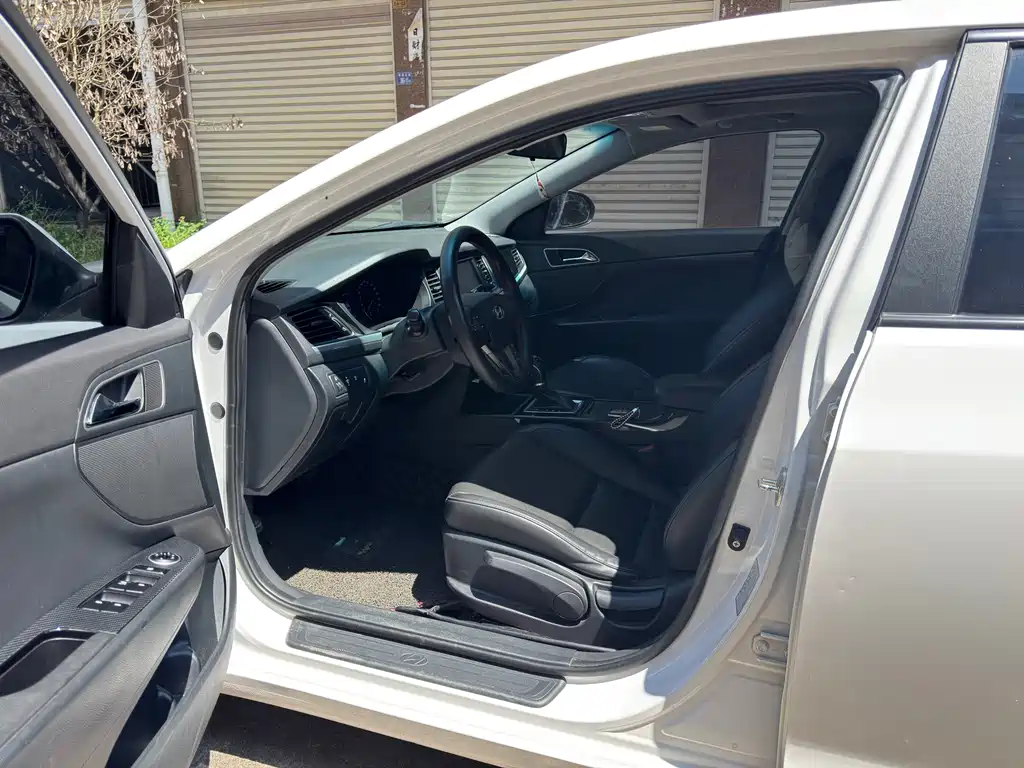 Hyundai Mistra — миниатюра 15