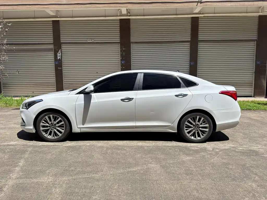 Hyundai Mistra — миниатюра 5