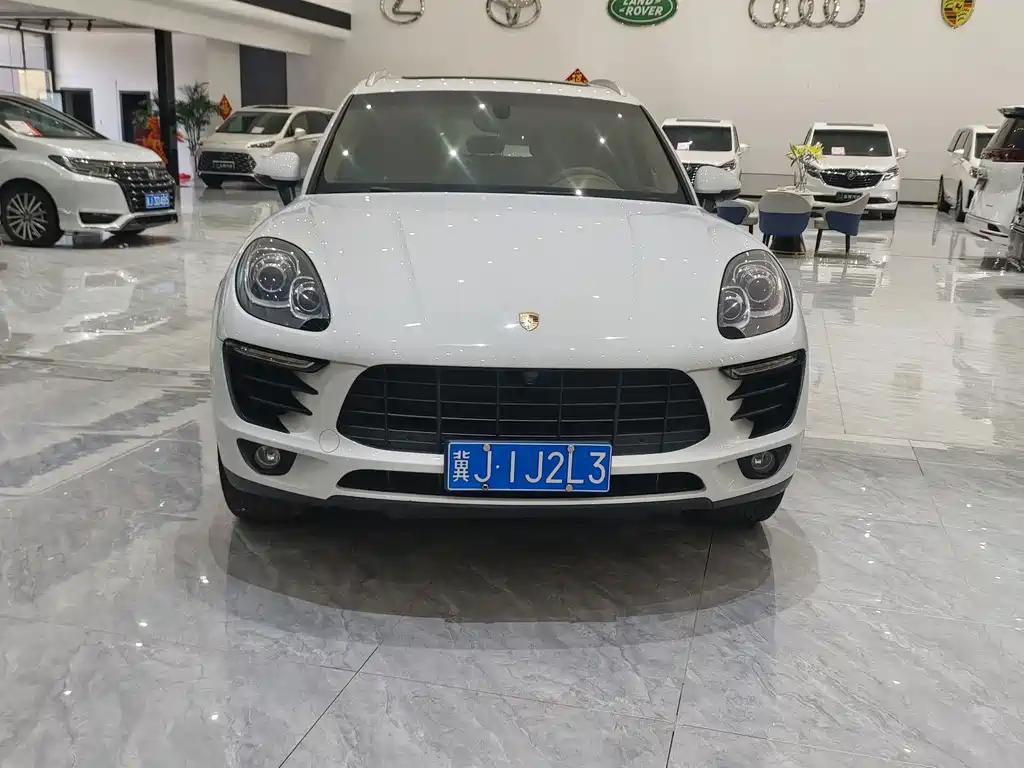Porsche Macan — миниатюра 2