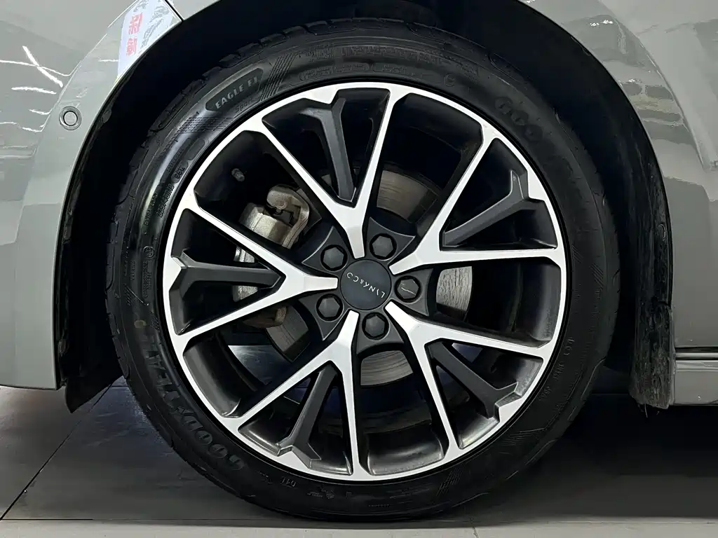 Lynk & Co 03 — миниатюра 13