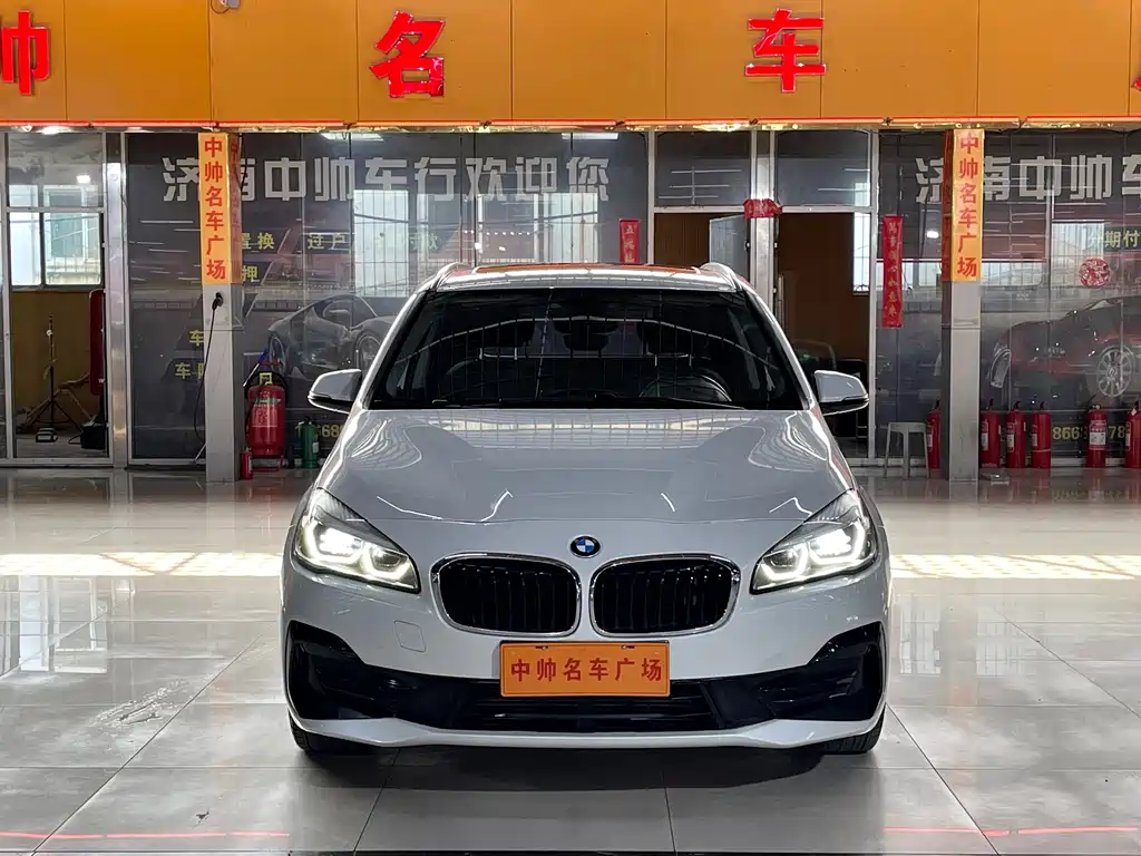 BMW 2 Series Active Tourer — миниатюра 2