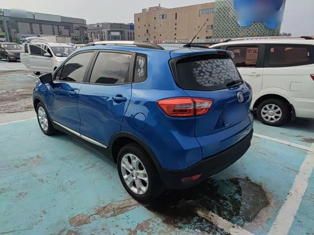 Changan CS15 — миниатюра 5