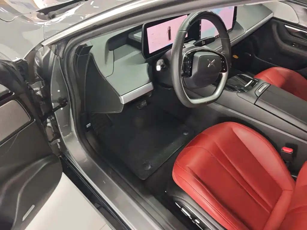 XPeng P7 — миниатюра 16