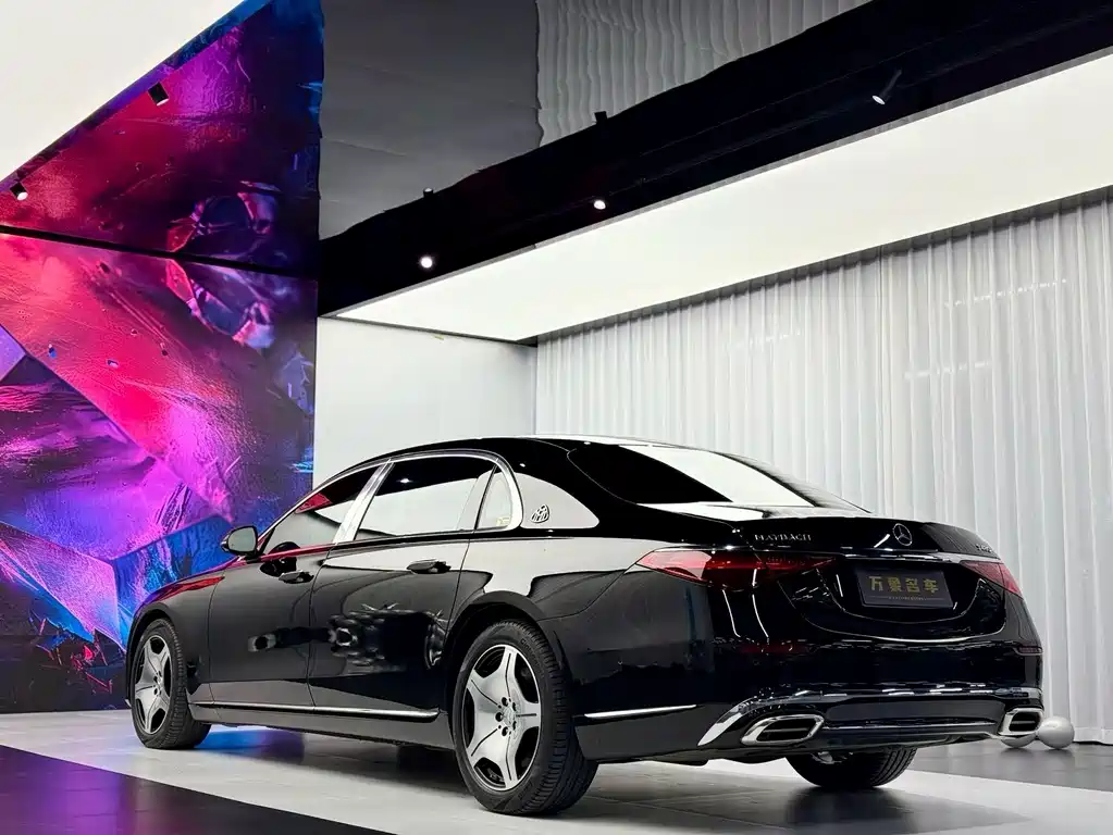 Mercedes-Benz S-Class — миниатюра 10