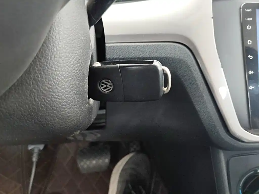 Volkswagen Lavida — миниатюра 9