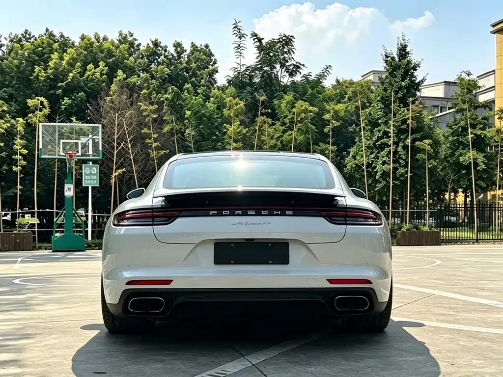 Porsche Panamera — миниатюра 12