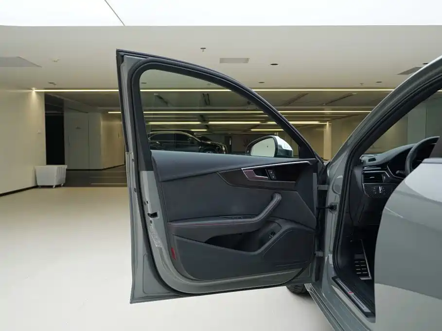 Audi S4 — миниатюра 15