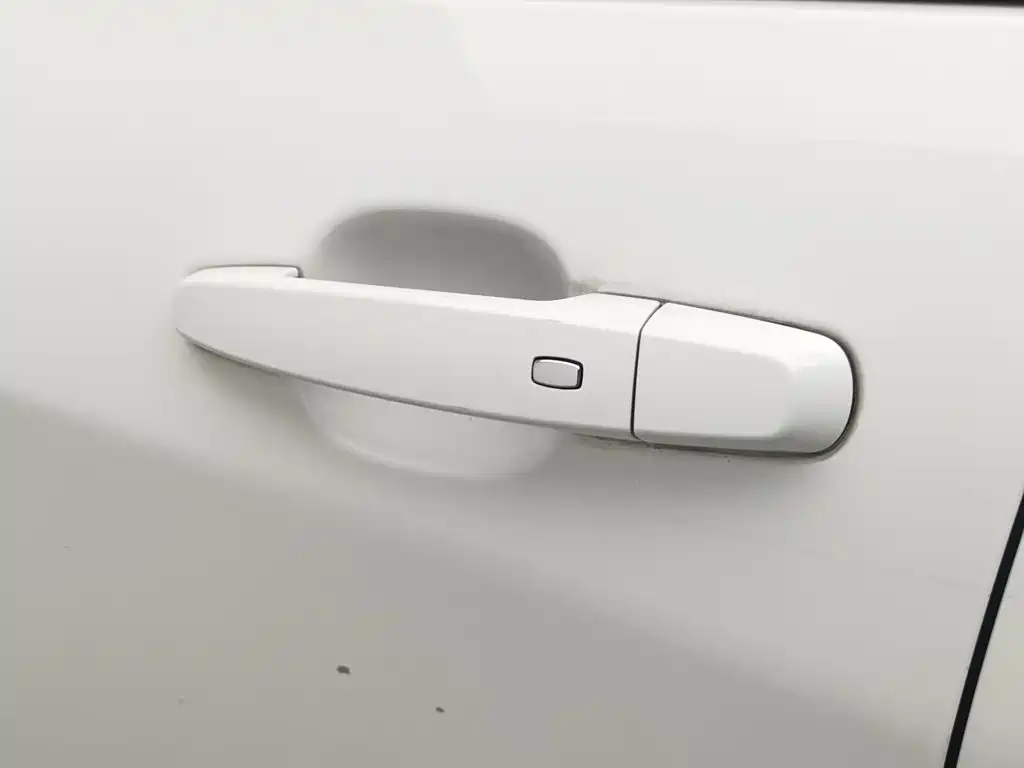 Chevrolet Equinox — миниатюра 18