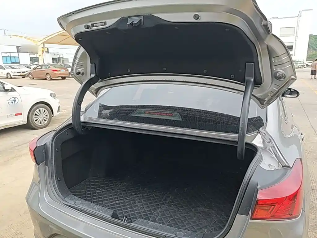 Changan Eado — миниатюра 19