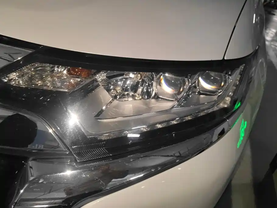 Mitsubishi Outlander — миниатюра 5