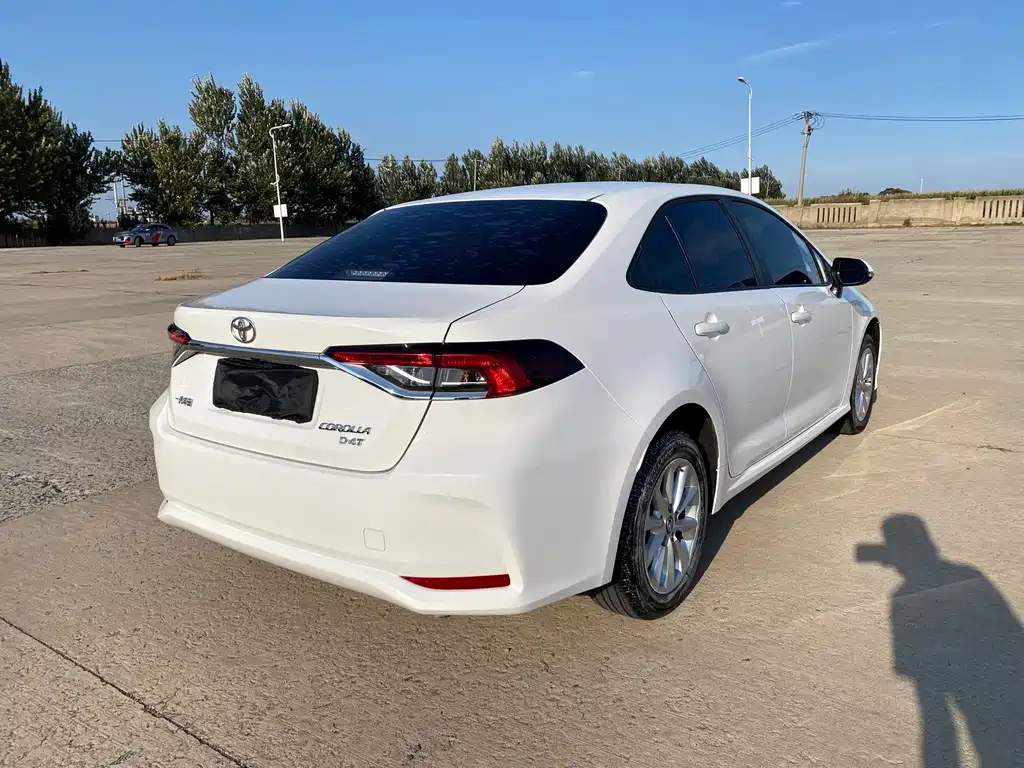 Toyota Corolla — миниатюра 4