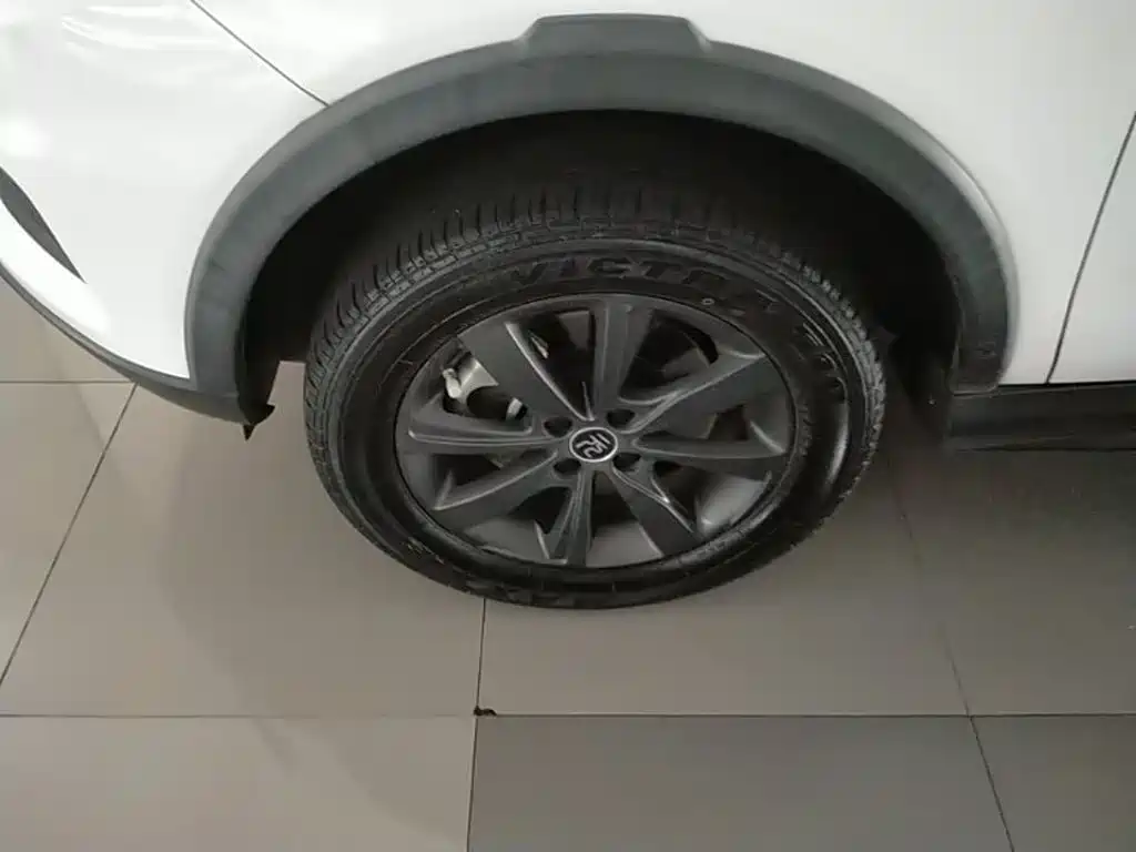 BYD Yuan EV — миниатюра 23