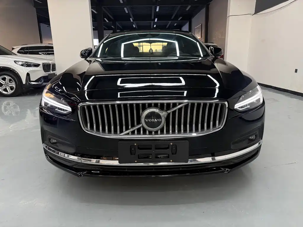 Volvo S90 — миниатюра 2