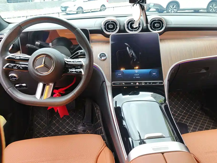 Mercedes-Benz GLC — миниатюра 12