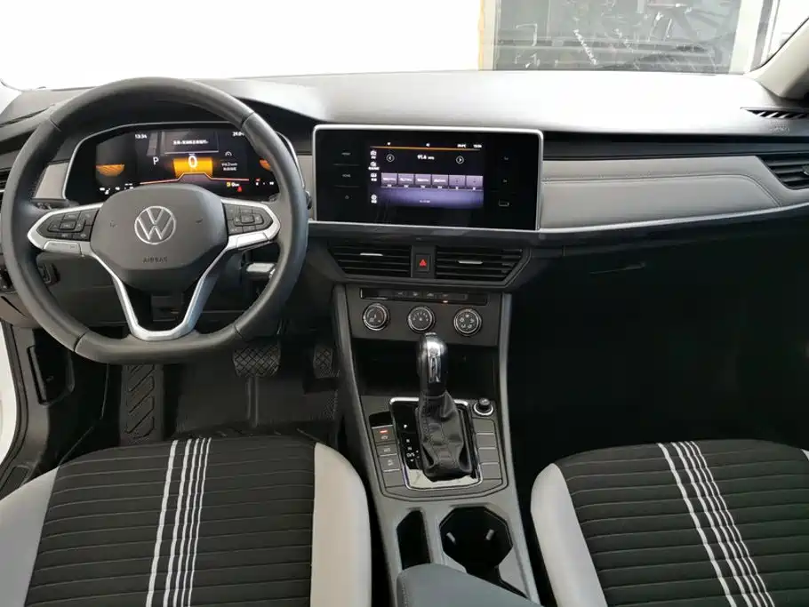 Volkswagen Bora — миниатюра 12