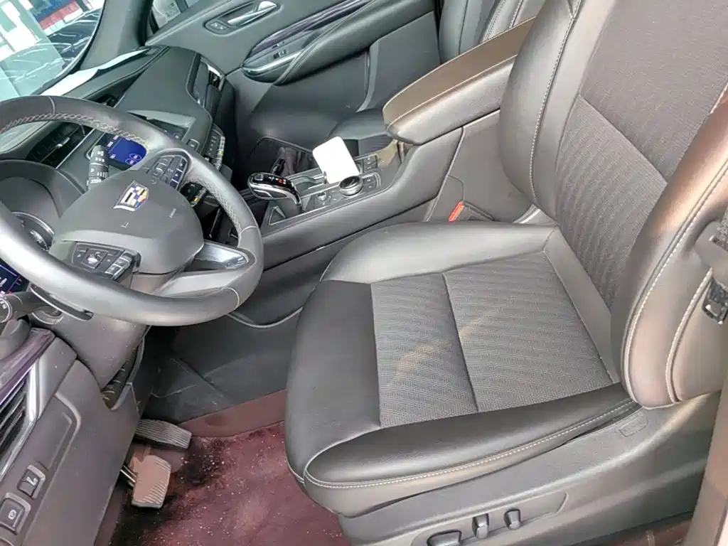 Cadillac XT4 — миниатюра 15