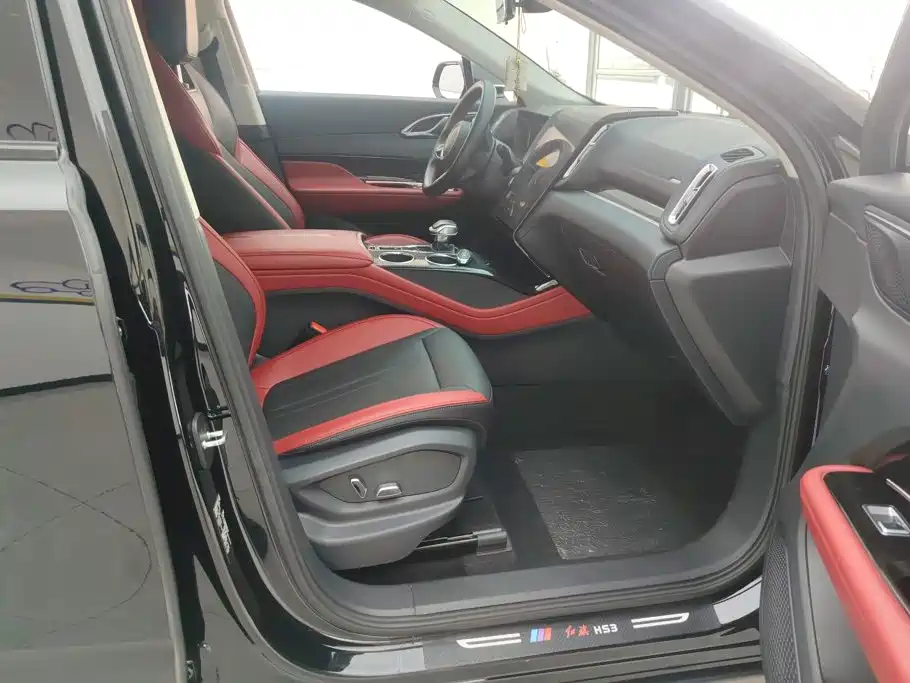 Hongqi Hongqi HS3 — миниатюра 8