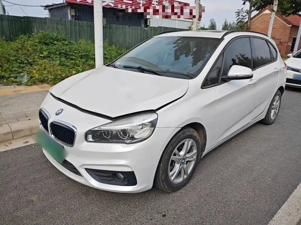 BMW 2 Series Active Tourer — миниатюра 2