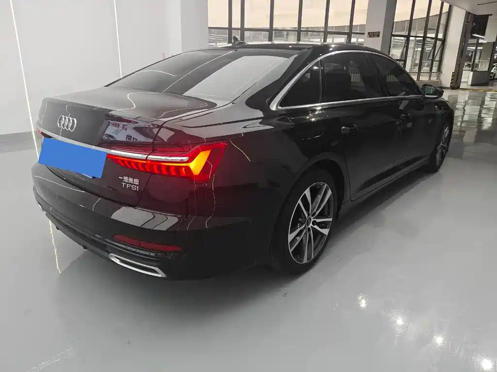 Audi A6L — миниатюра 6