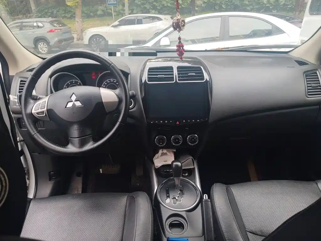 Mitsubishi ASX — миниатюра 10