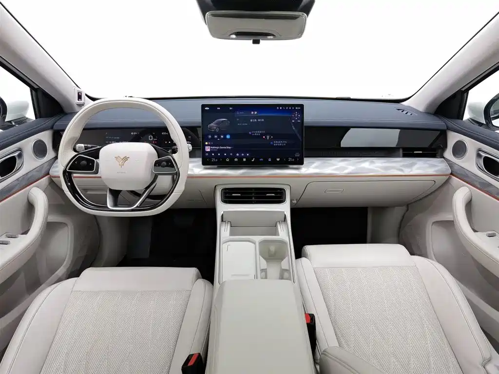 NEZHA AUTOMOBILE NEZHA L