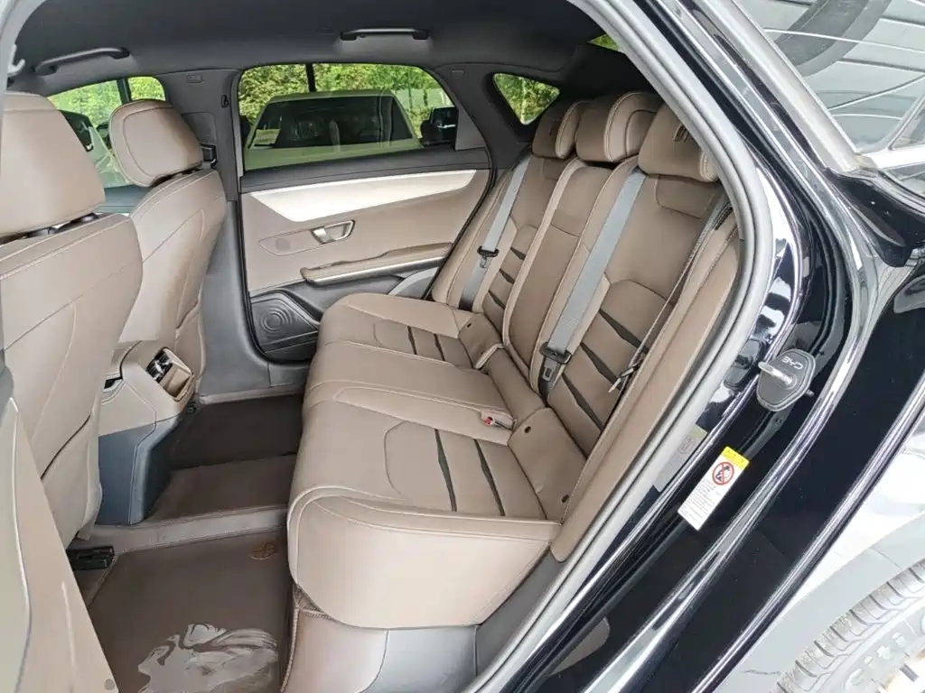 BYD Han — миниатюра 17