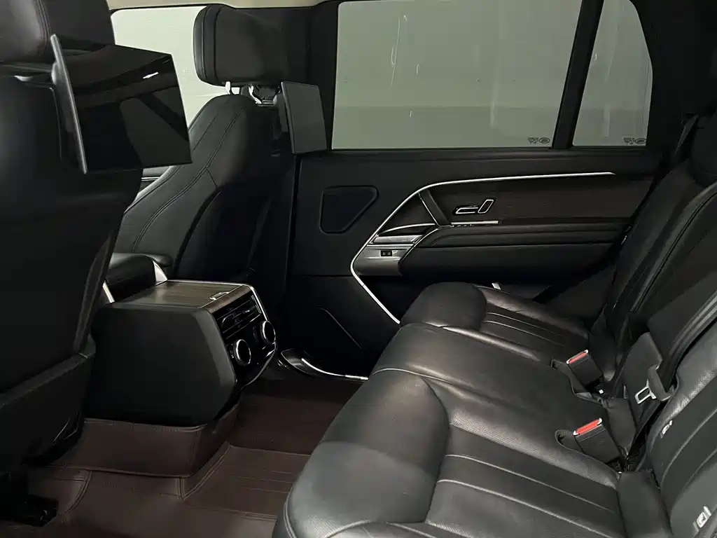Land Rover Range Rover — миниатюра 12