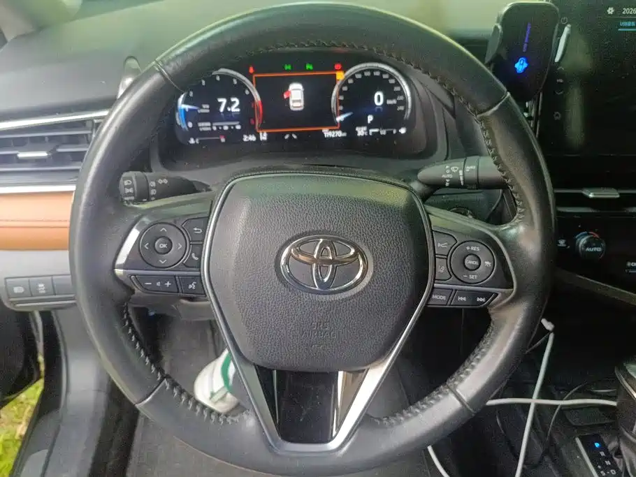Toyota Camry — миниатюра 15