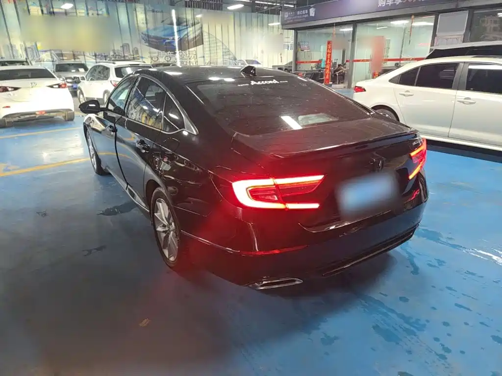 Honda Accord — миниатюра 5