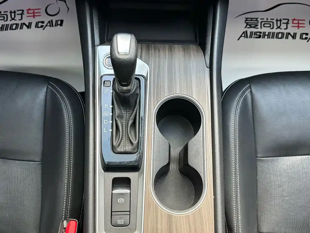 Nissan Teana — миниатюра 16